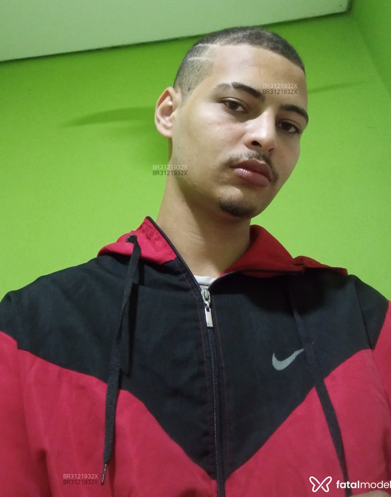 Acompanhante Gabriel - Feed