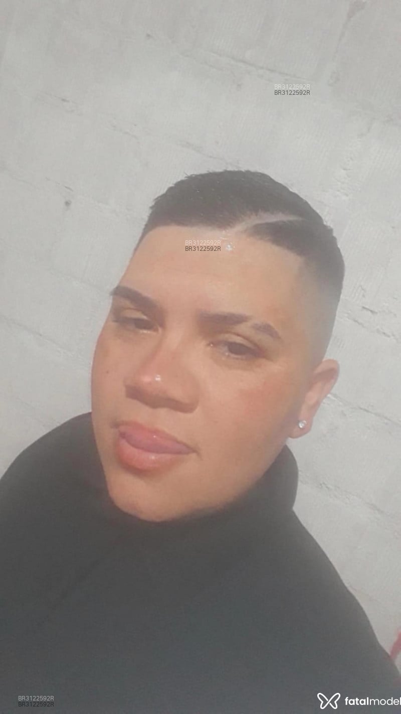 Acompanhante Theylor - Feed