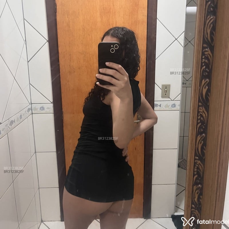 Acompanhante Letícia - Feed