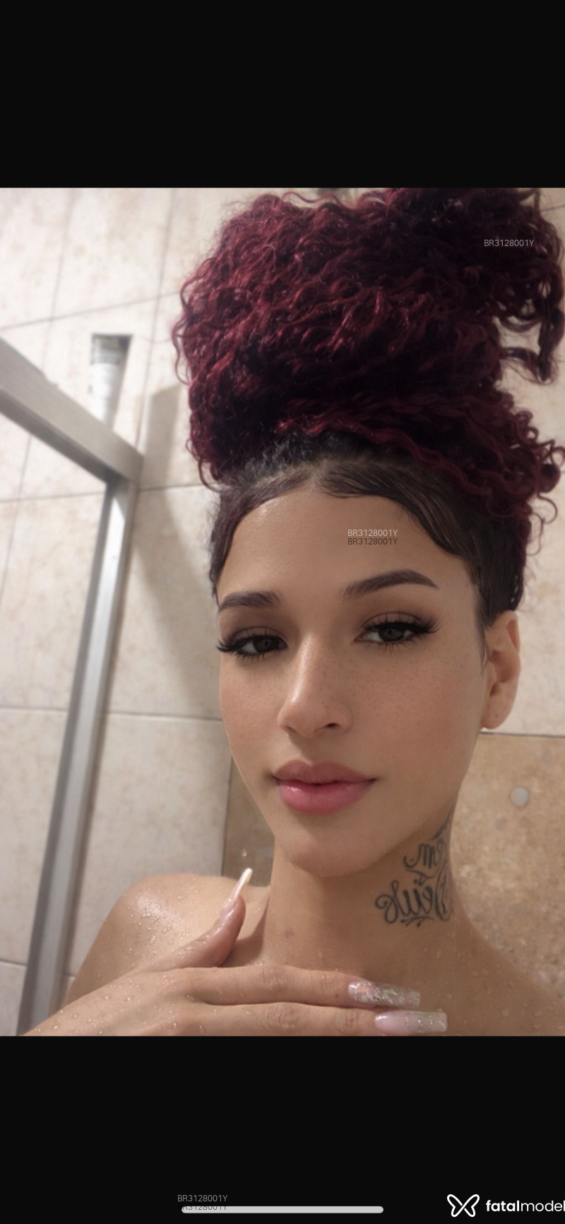 Acompanhante Manuzinha - Feed