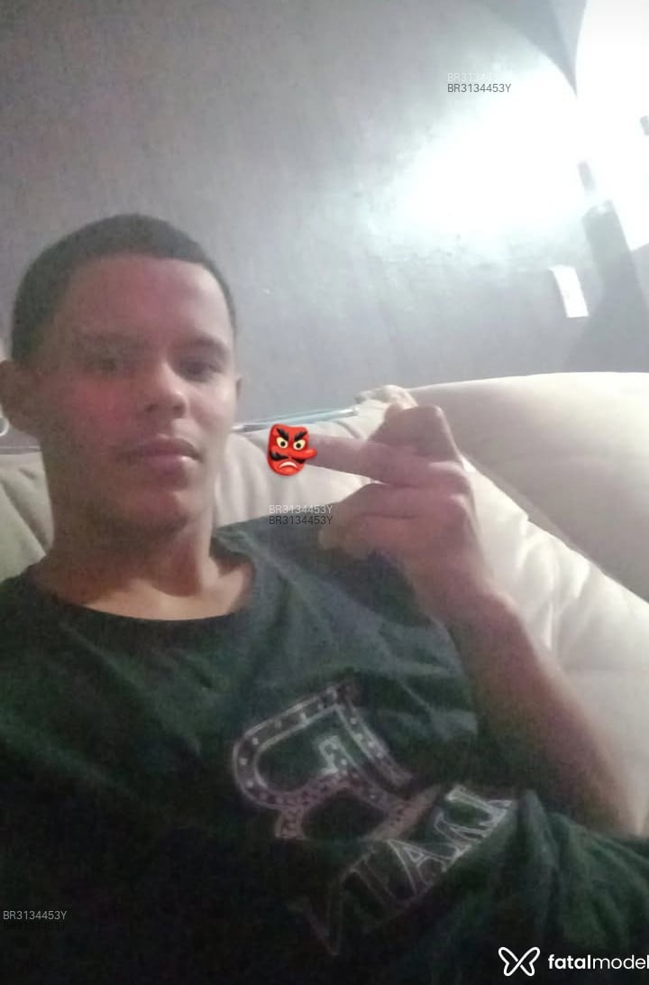 Acompanhante Vitinho - Feed