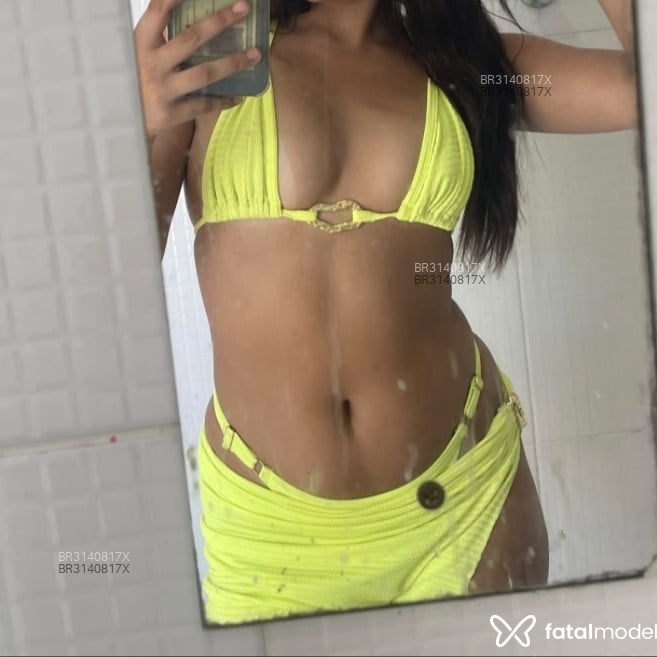 Acompanhante Alana - Feed