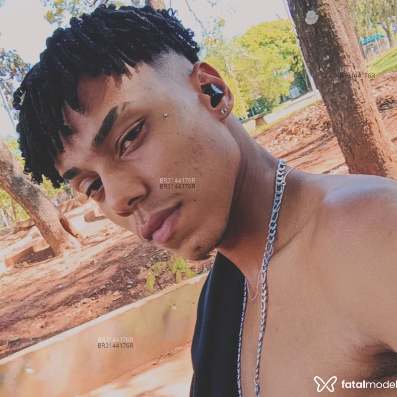 Acompanhante Henrique - Feed
