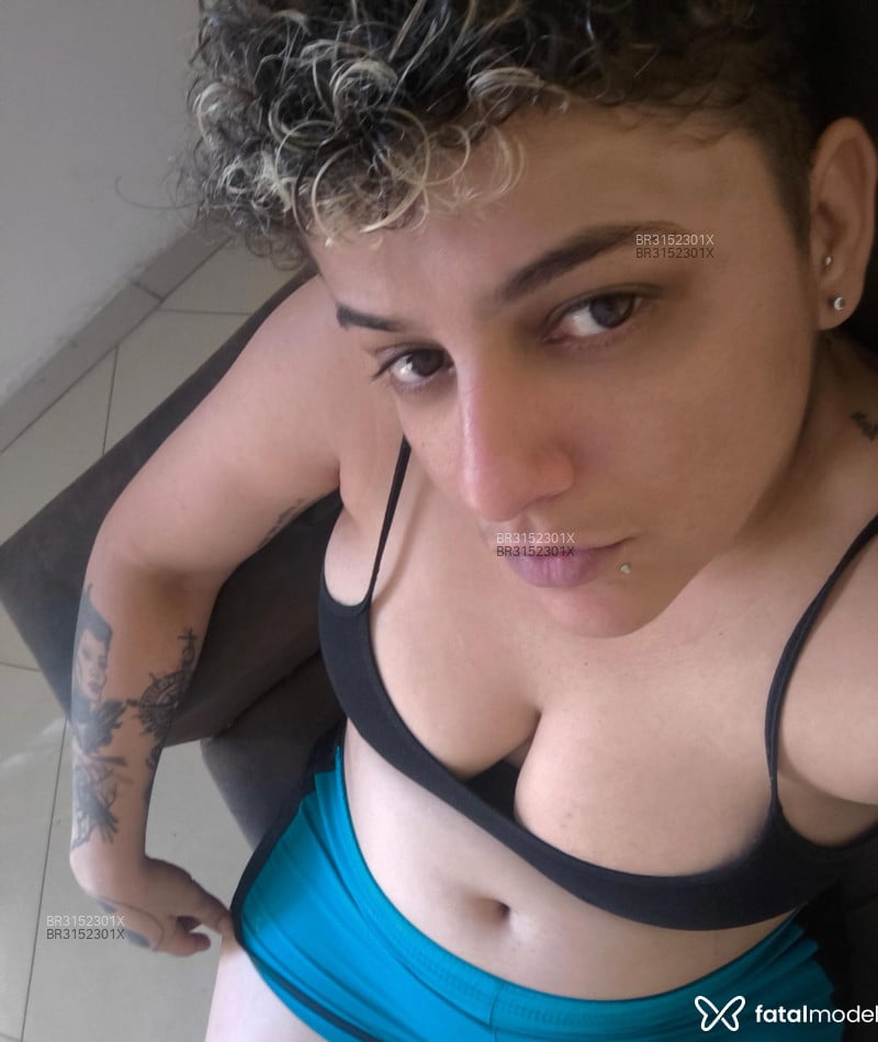 Acompanhante Rebecca - Feed