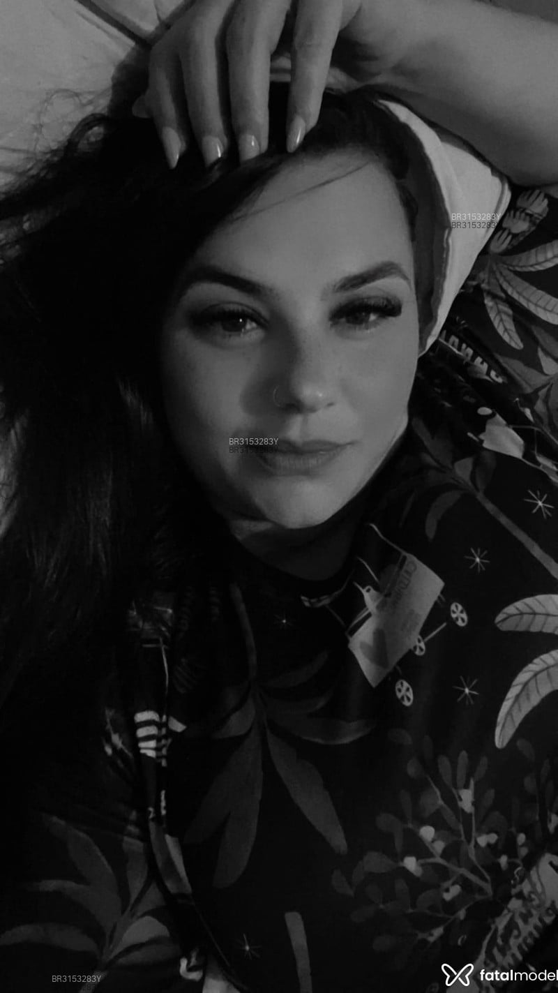 Acompanhante Alice - Feed