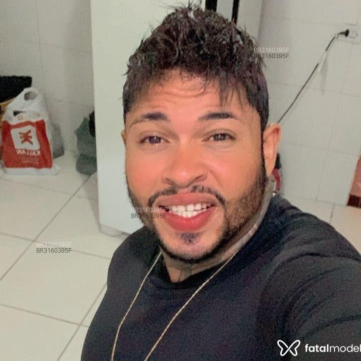 Acompanhante Gabriel - Feed