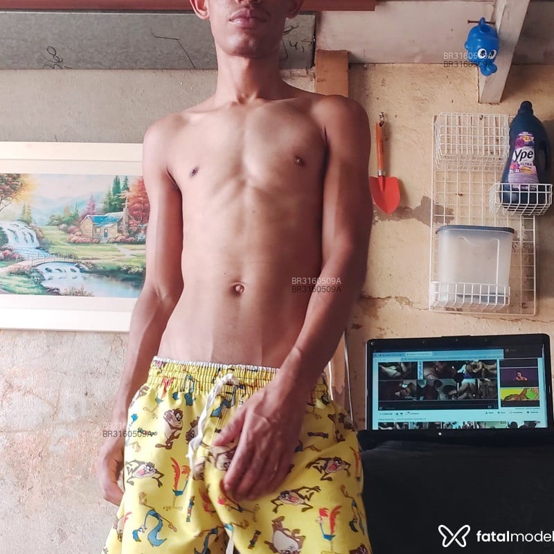 Acompanhante Luarr - Feed