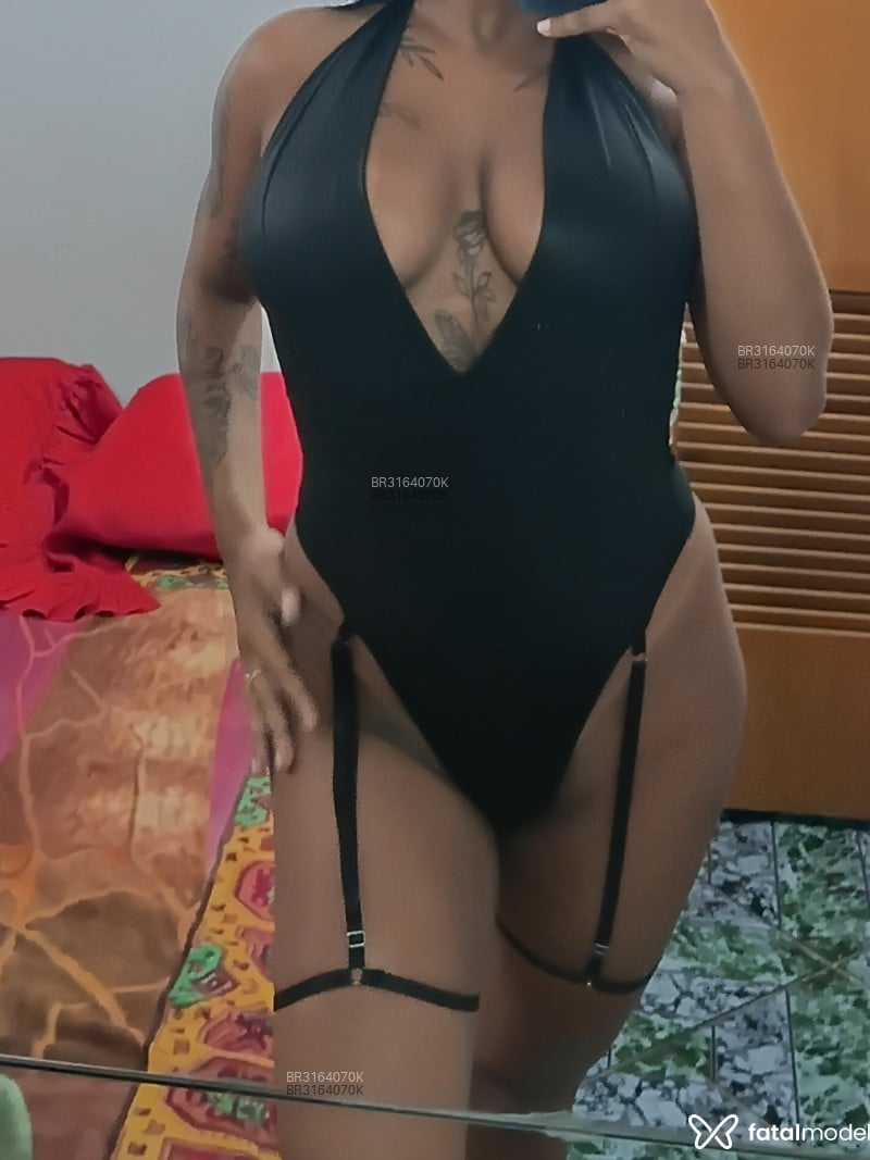 Acompanhante Eduarda - Feed