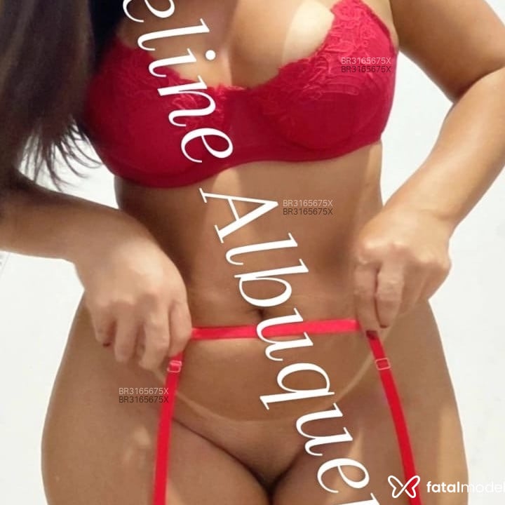 Acompanhante Jackeline - Feed
