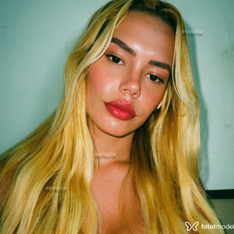 Acompanhante Isa Ferraz - Feed