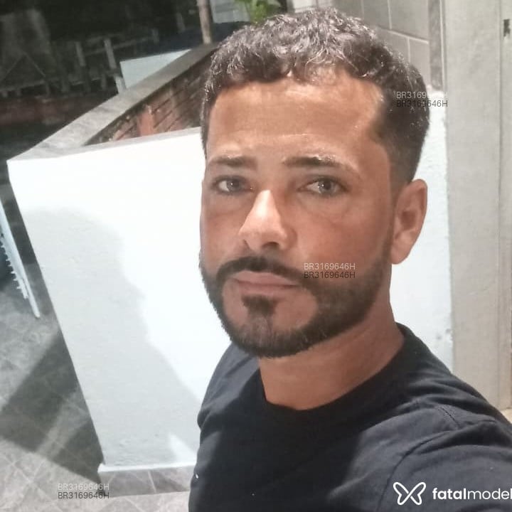 Acompanhante Carlos - Feed