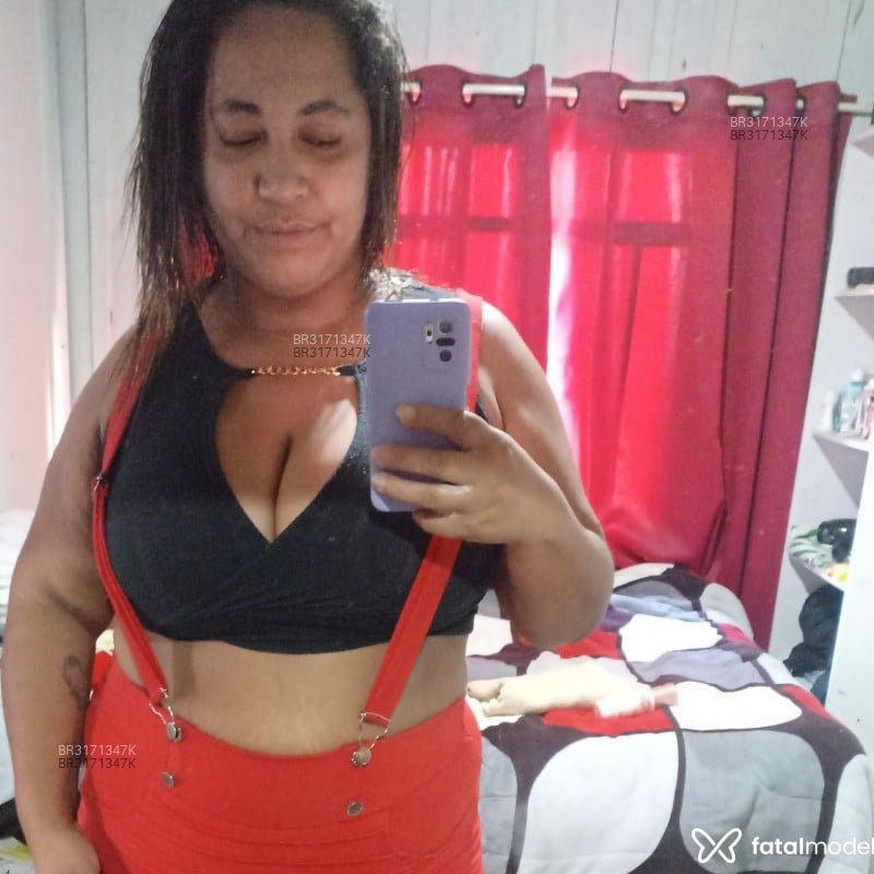 Acompanhante Morena - Feed
