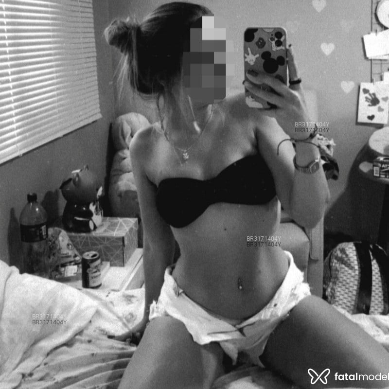 Acompanhante Laura - Feed