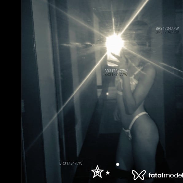 Acompanhante Karolyne - Feed