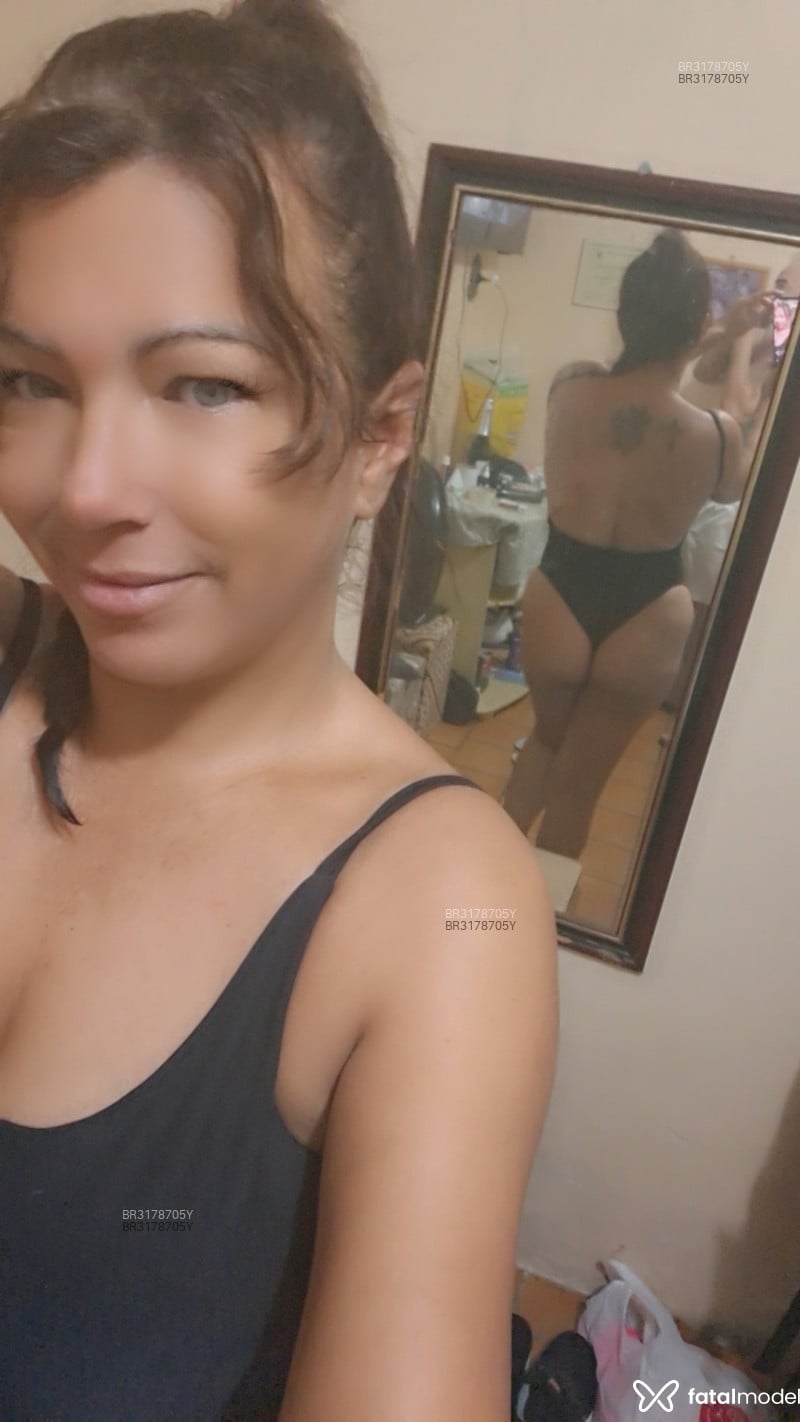 Acompanhante Morena - Feed