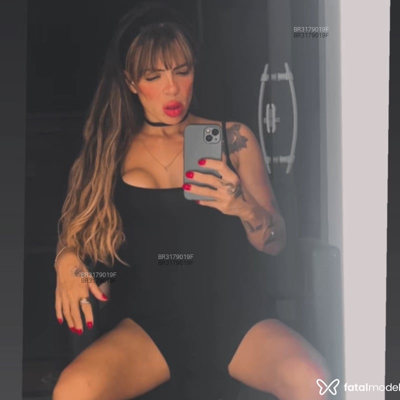 Acompanhante Nicky - Feed
