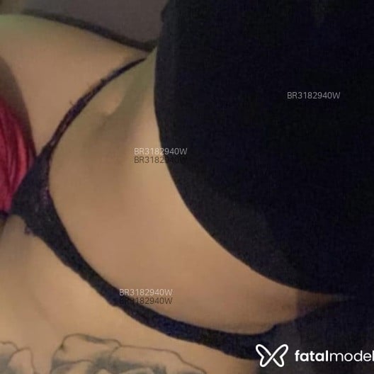 Acompanhante Nina Barbosa - Feed