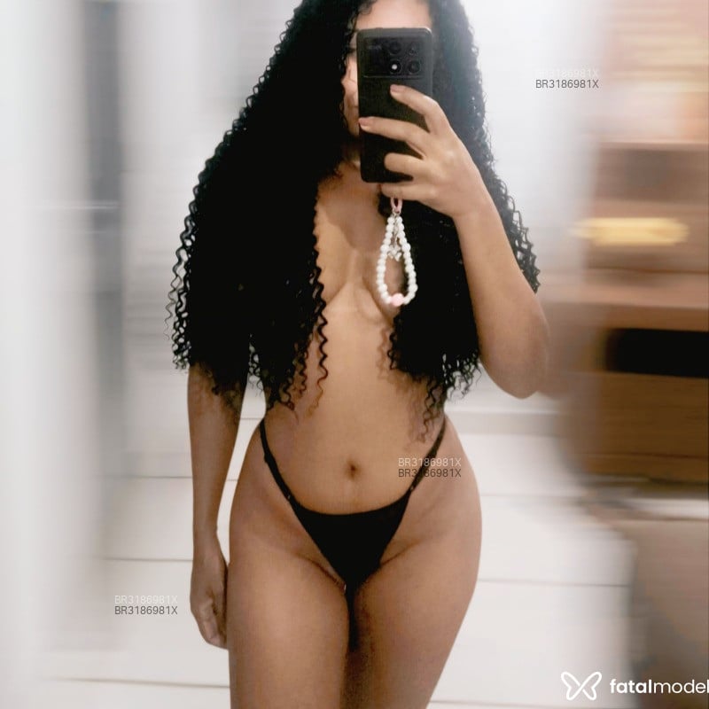 Acompanhante Gaby - Feed
