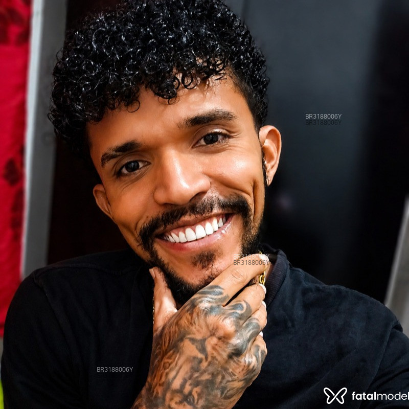 Acompanhante Morenotatuado - Feed