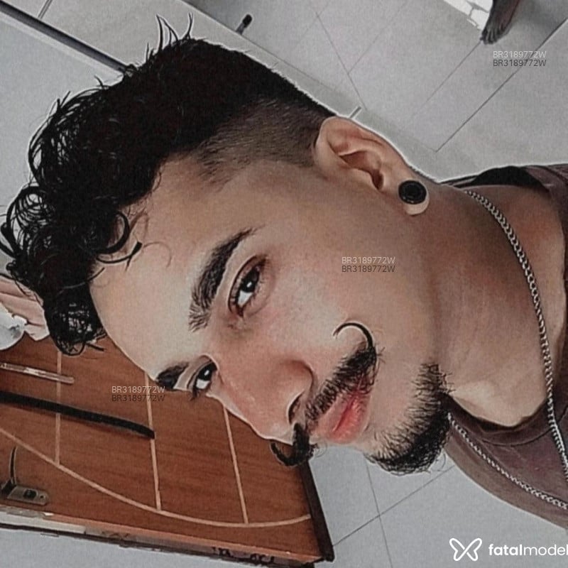 Acompanhante Chucky - Feed