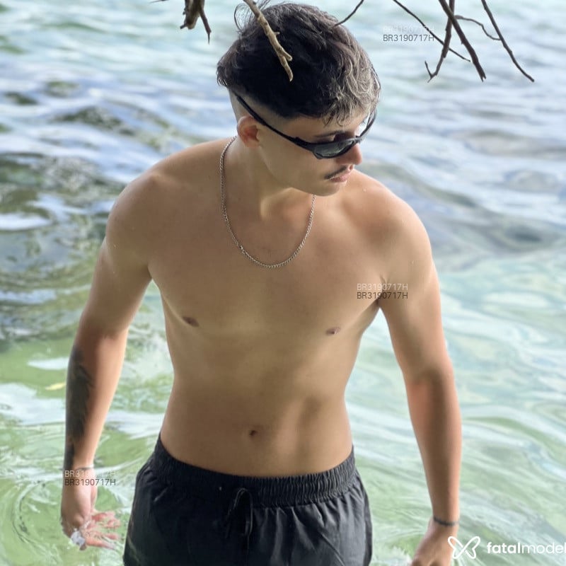 Acompanhante Heitor - Feed