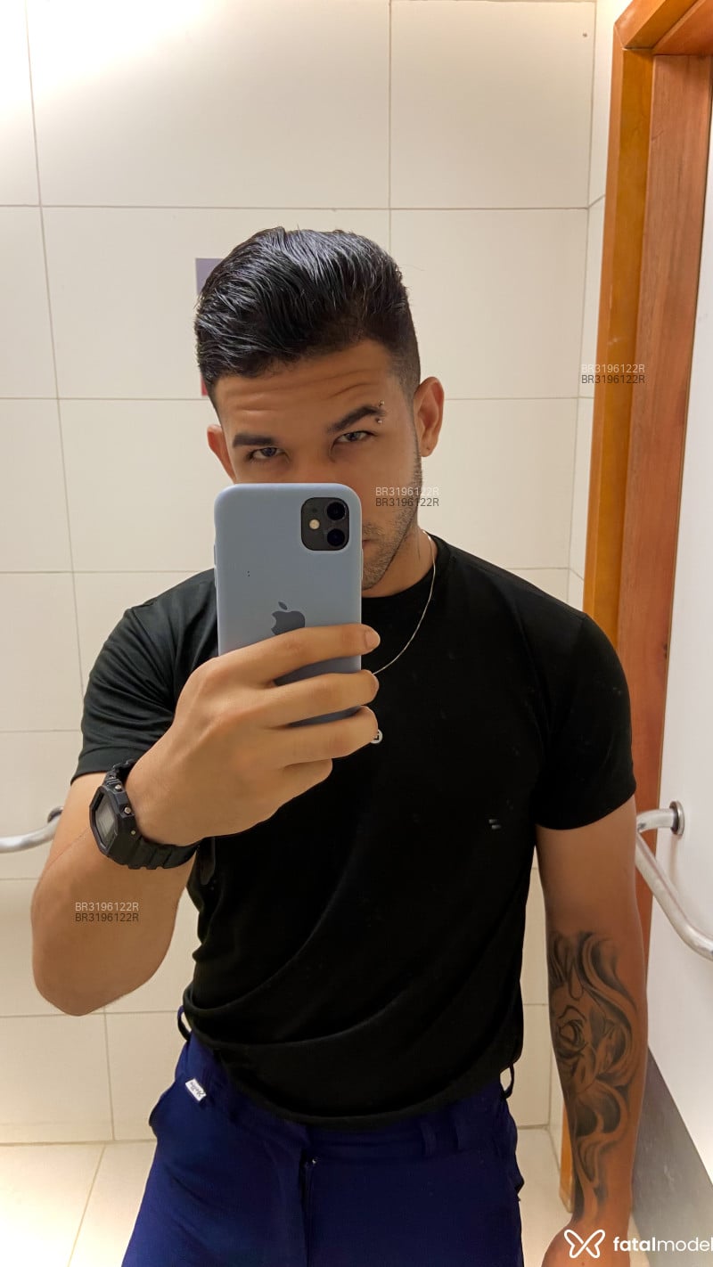 Acompanhante Eduardo oldrock - Feed