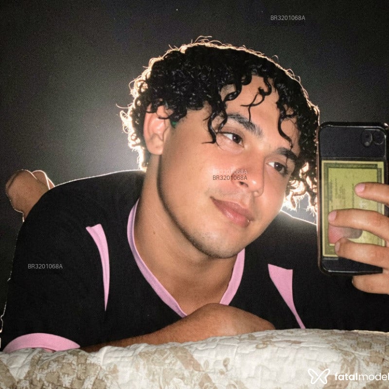 Acompanhante Bernardo - Feed