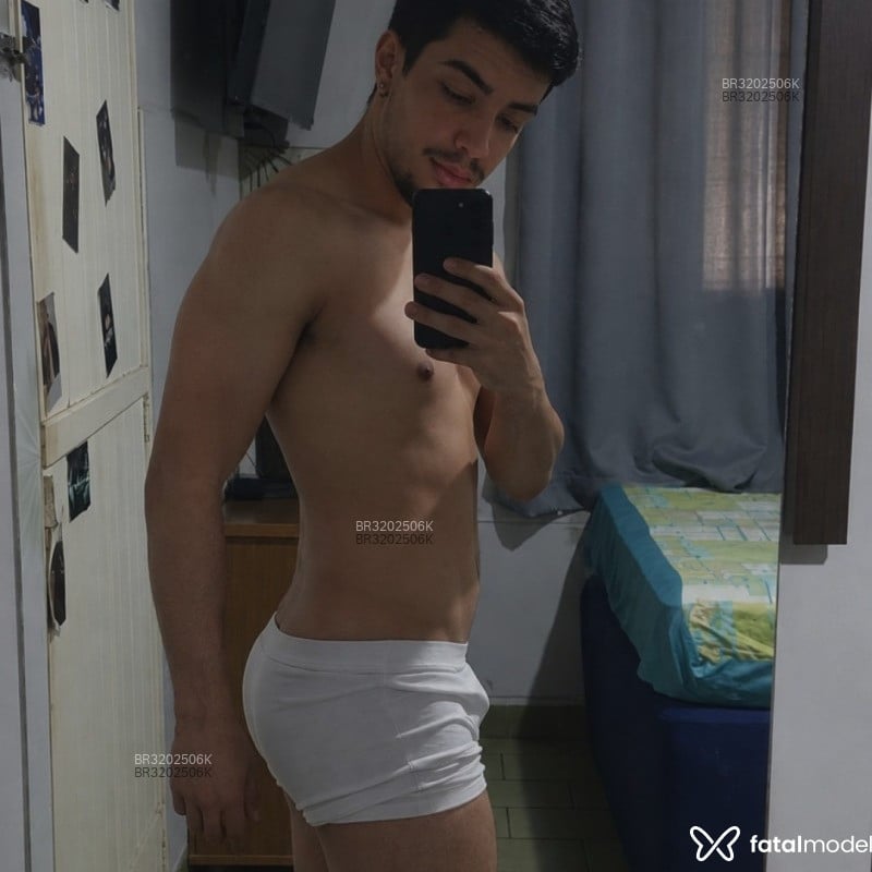 Acompanhante Ale - Feed