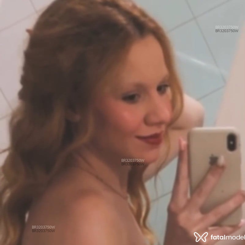 Acompanhante Yara Santinz - Feed