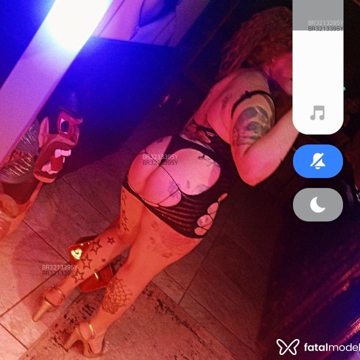 Acompanhante Shay Dark - Feed