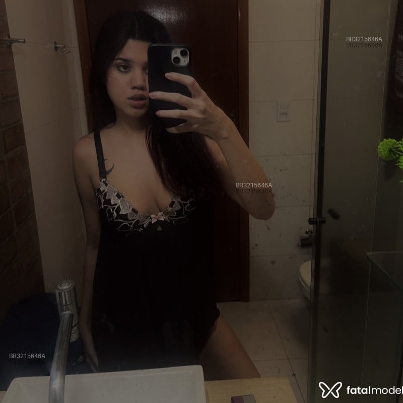 Acompanhante Livia - Feed