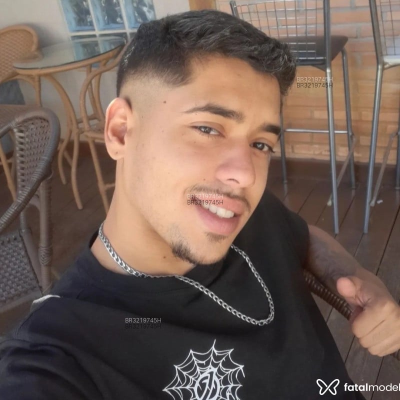 Acompanhante Felipe - Feed