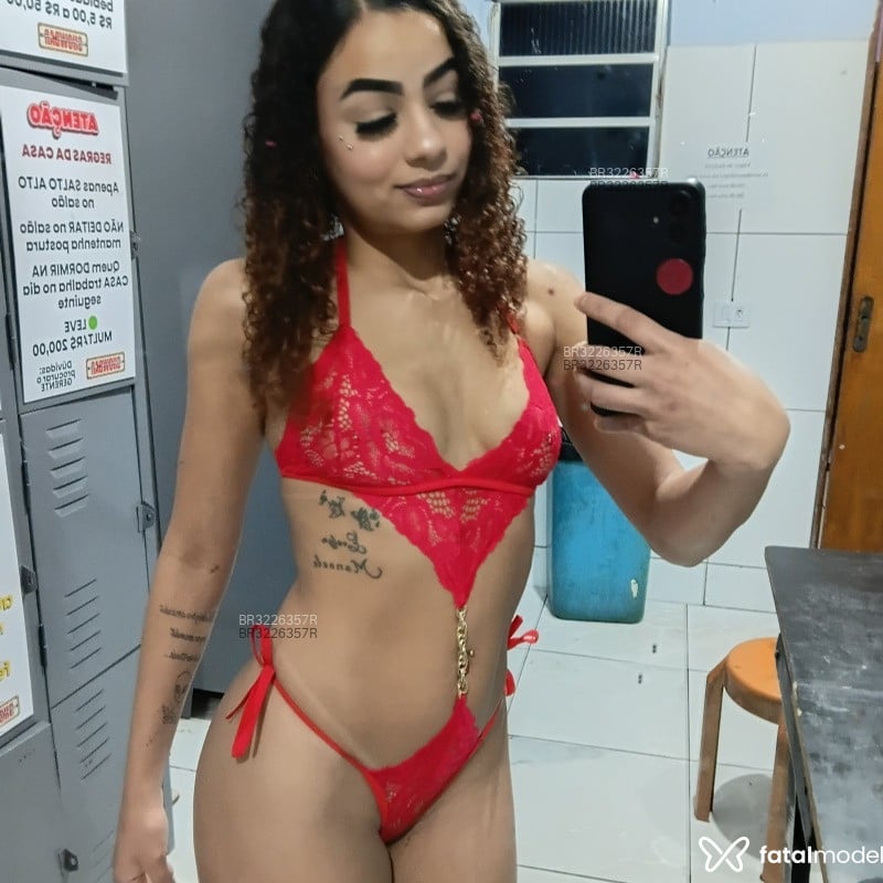 Acompanhante Moranguinha - Feed