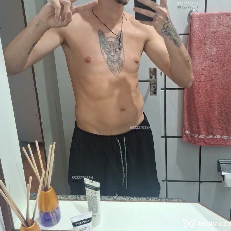 Acompanhante Matheus - Feed