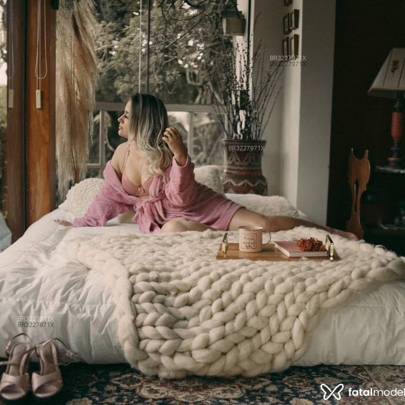 Acompanhante Maya Ribeiro - Feed
