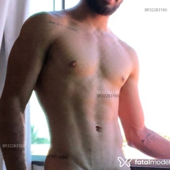 Acompanhante Felipe - Feed