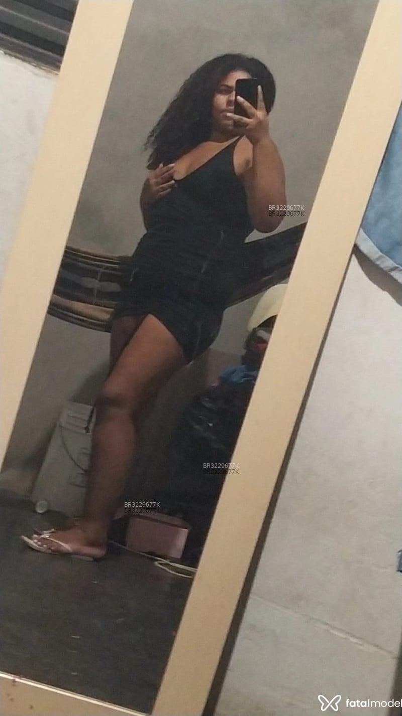 Acompanhante Morena - Feed