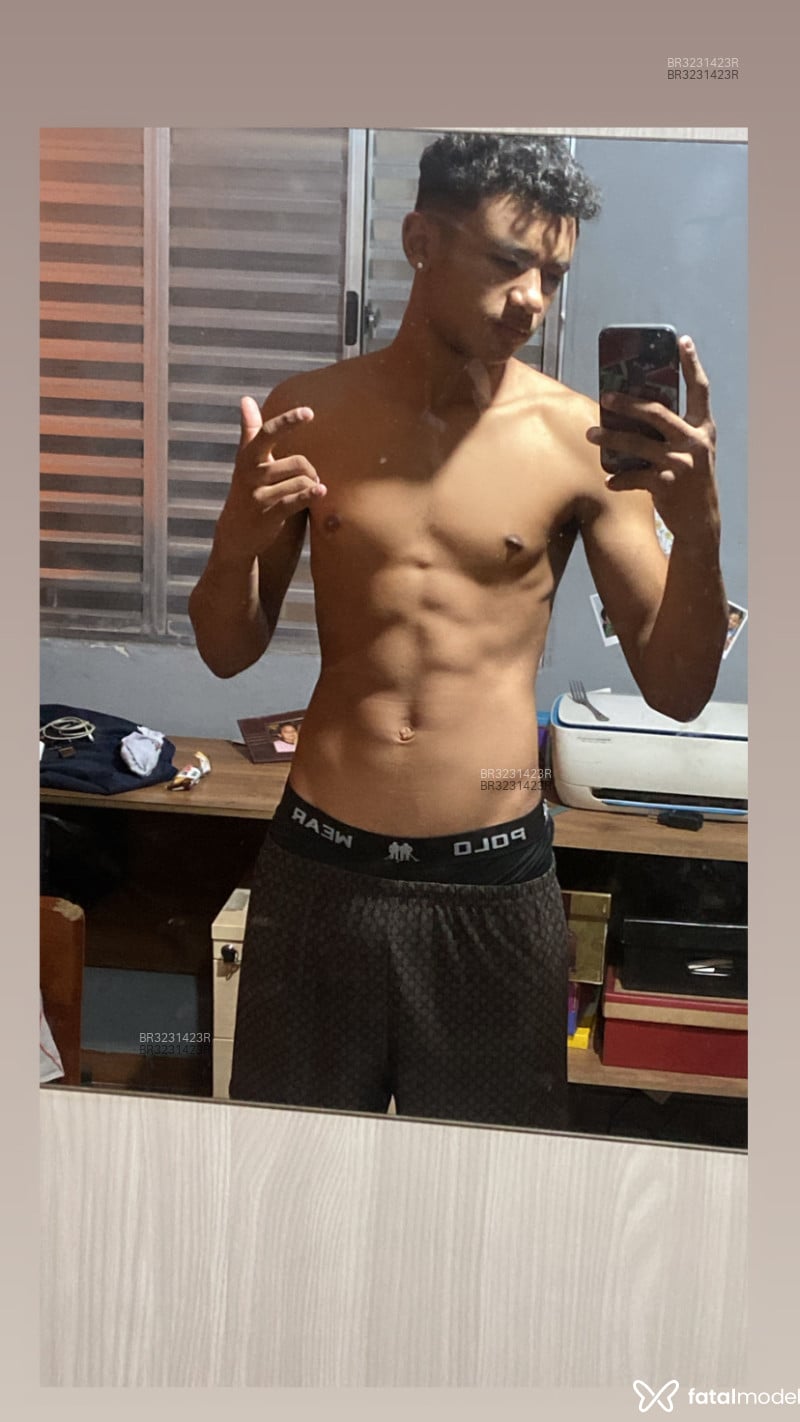 Acompanhante Vinicius - Feed