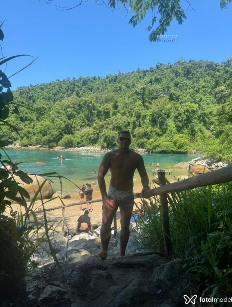 Acompanhante Rodrigo - Feed