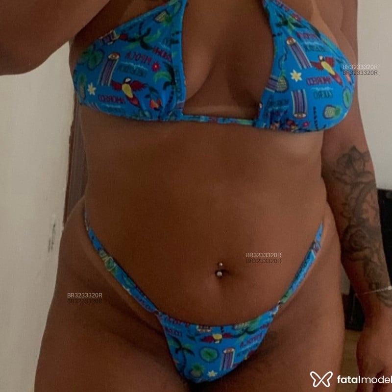 Acompanhante Preta - Feed