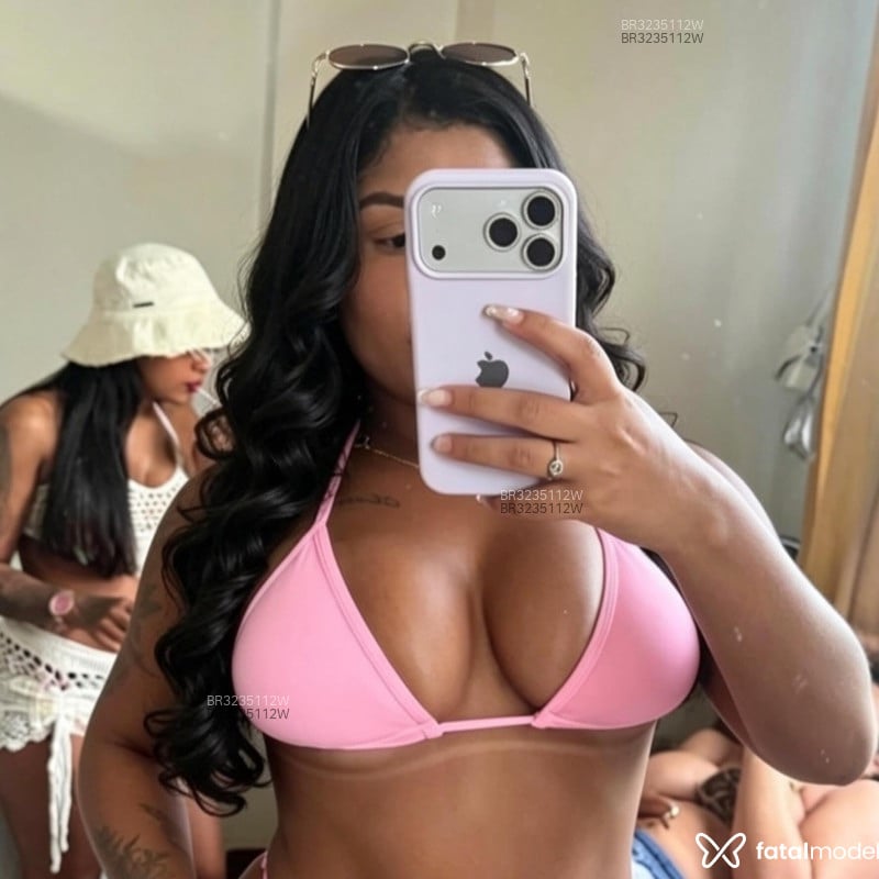 Acompanhante Luiza - Feed