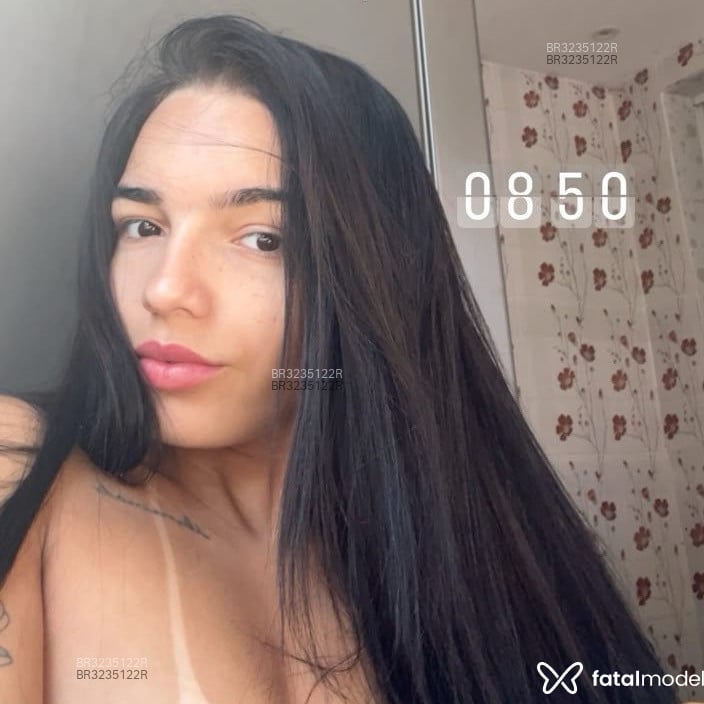 Acompanhante Isis Melo - Feed