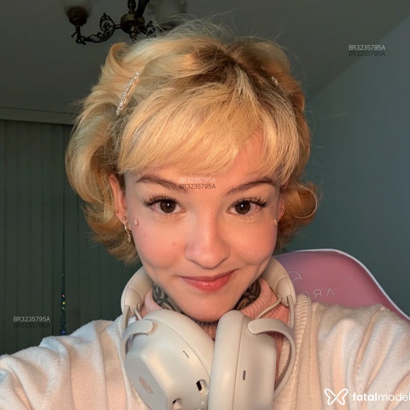 Acompanhante Lorelei Lee - Feed