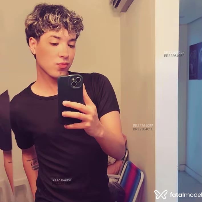 Acompanhante Lucas Acosta - Feed