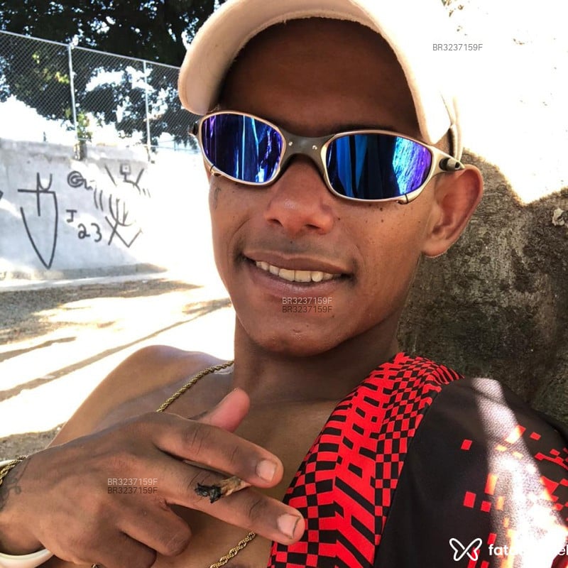 Acompanhante Menorzn - Feed
