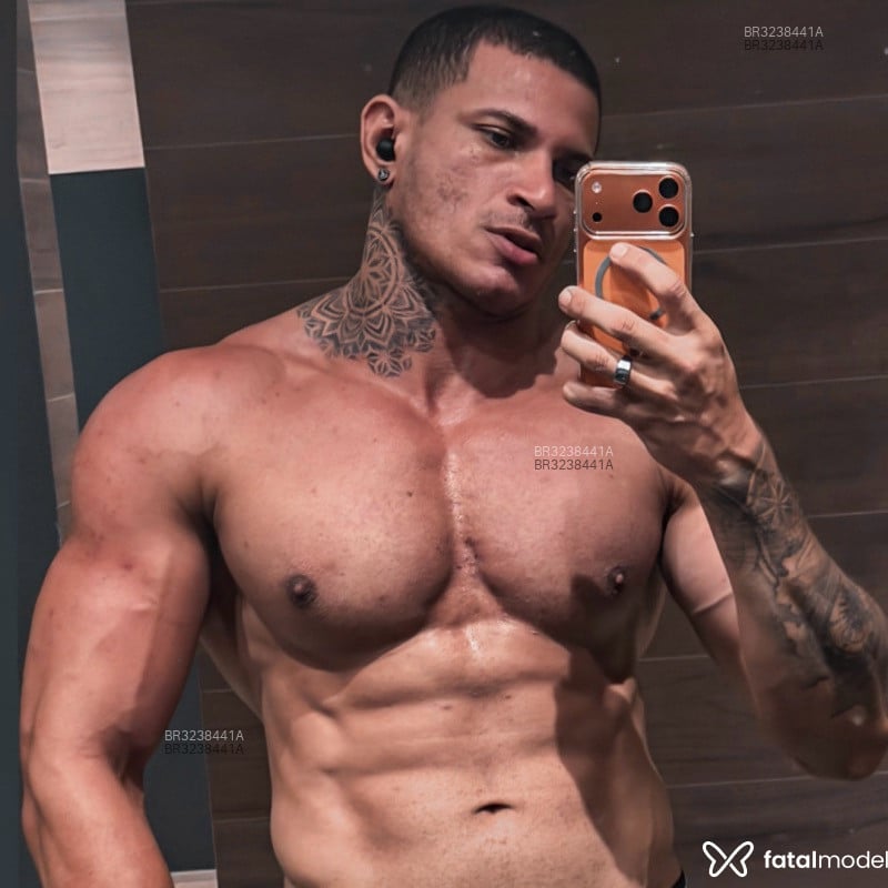 Acompanhante Gustavo Henrique - Feed