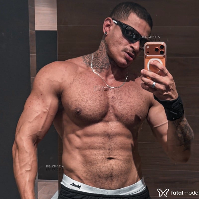 Acompanhante Gustavo Henrique - Feed
