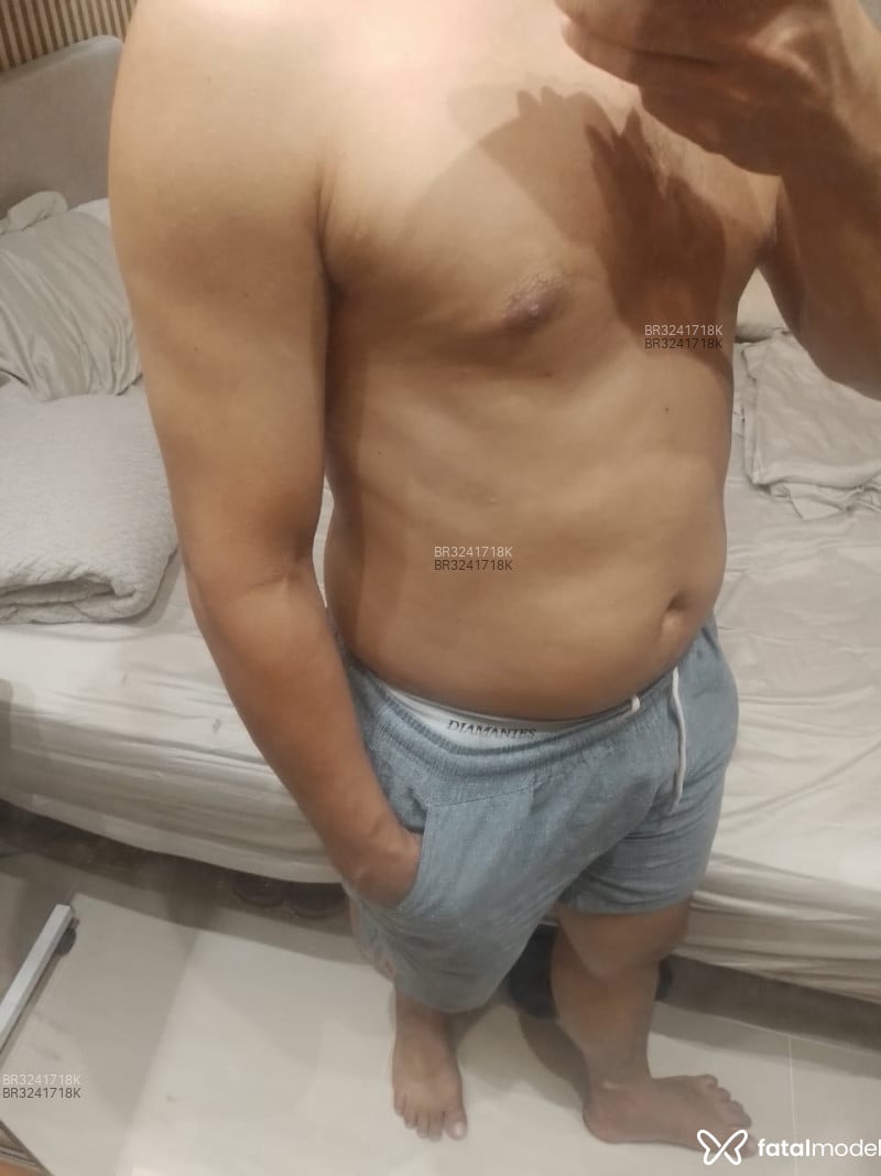 Acompanhante Dinho - Feed
