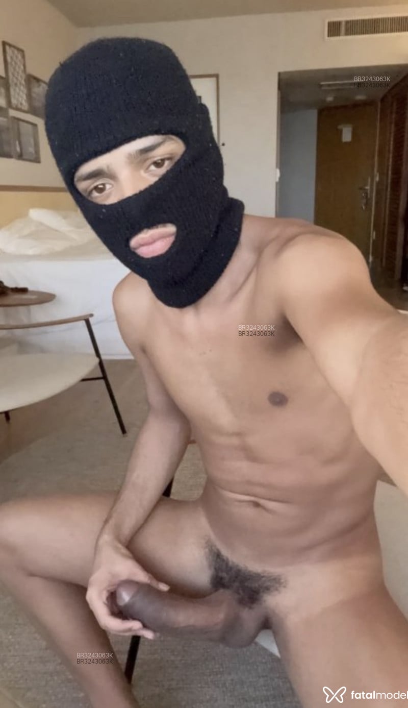 Acompanhante Ricardo - Feed