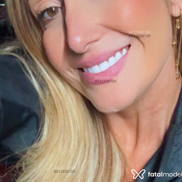 Acompanhante Bella - Feed